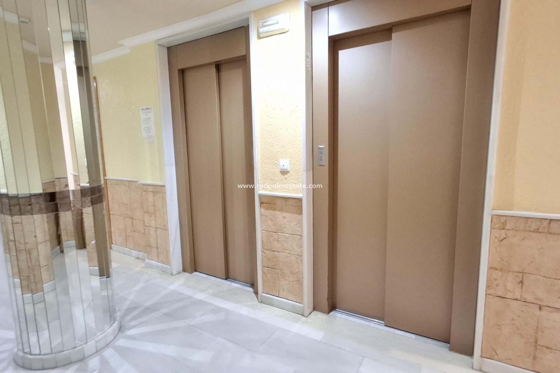 Revente - Appartement -
Torrevieja - Centro Torrevieja