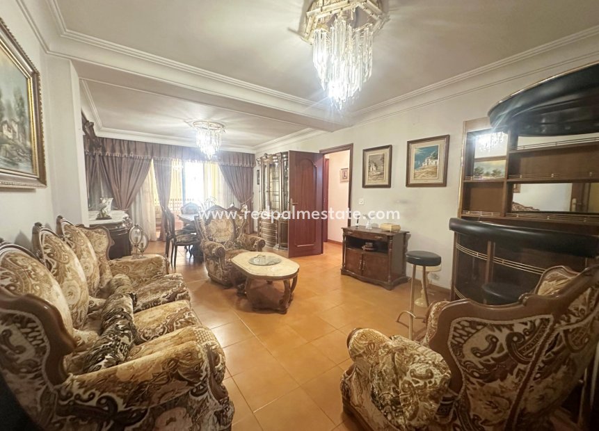 Revente - Appartement -
Torrevieja - Centro Torrevieja