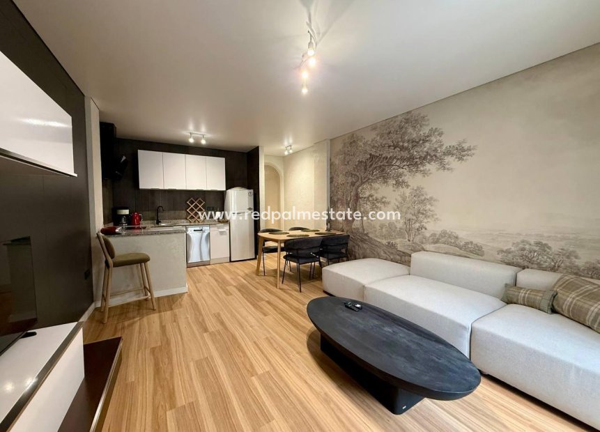 Revente - Appartement -
Torrevieja - Centro Torrevieja