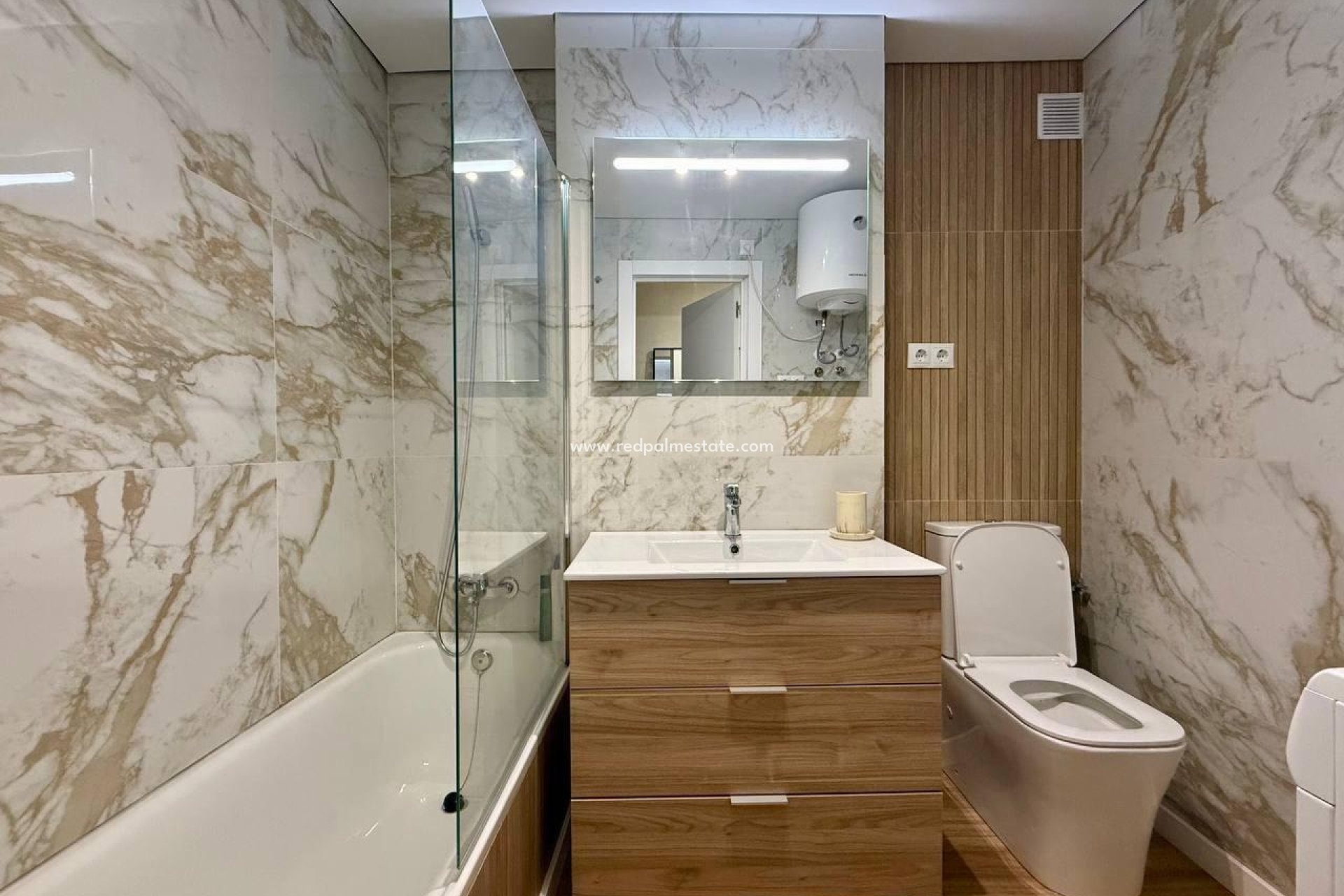 Revente - Appartement -
Torrevieja - Centro Torrevieja