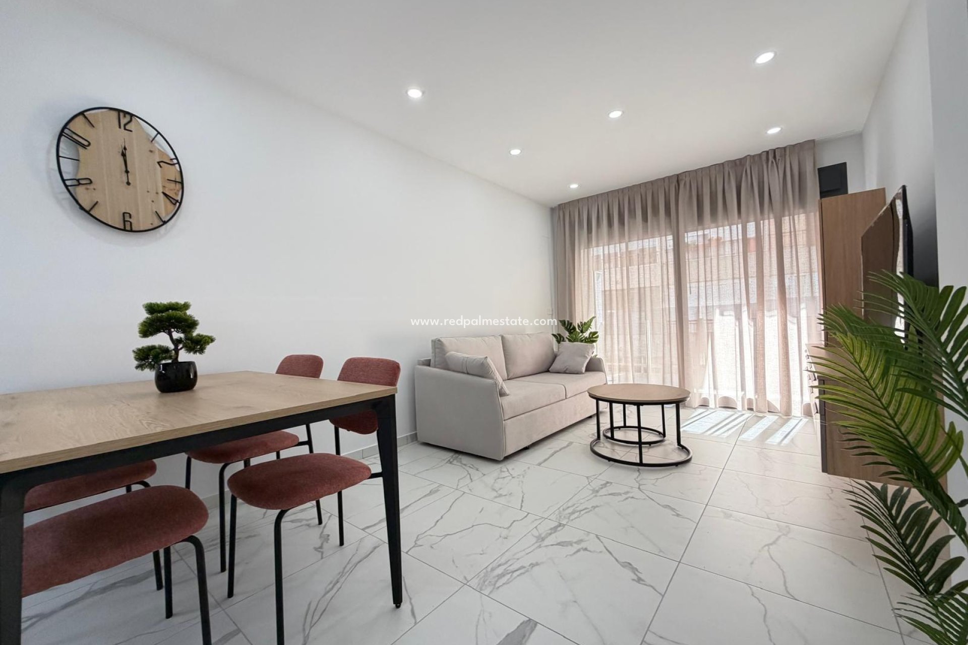 Revente - Appartement -
Torrevieja - Centro Torrevieja