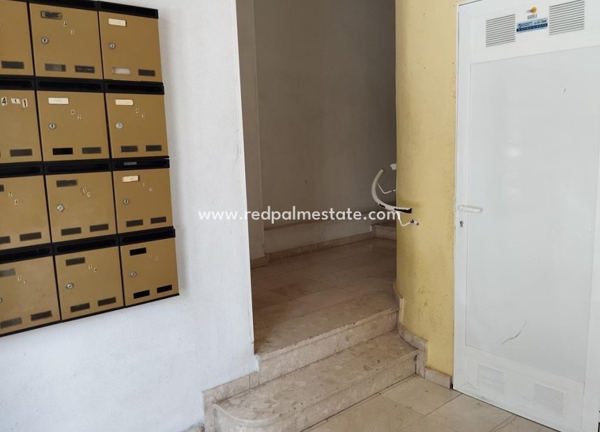 Revente - Appartement -
Torrevieja - Centro Torrevieja