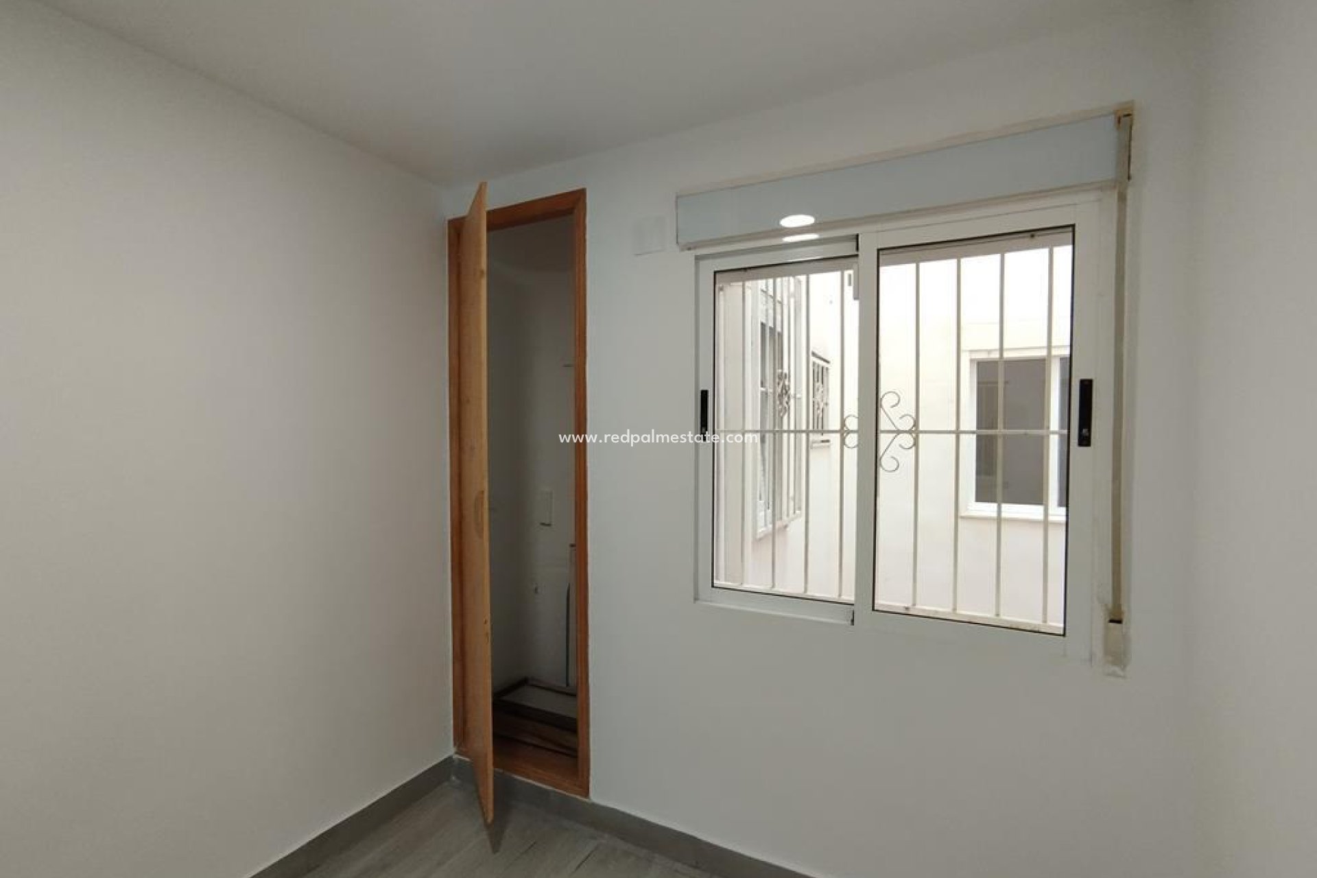 Revente - Appartement -
Torrevieja - Centro Torrevieja