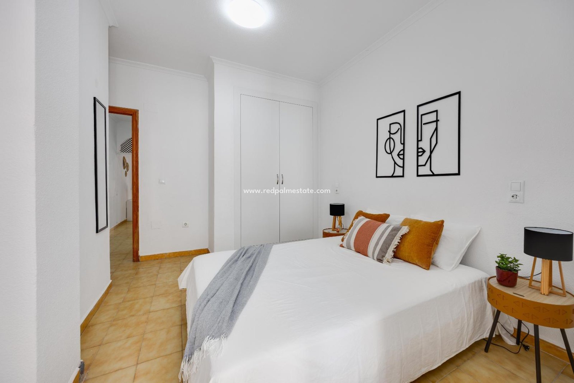 Revente - Appartement -
Torrevieja - Centro Torrevieja