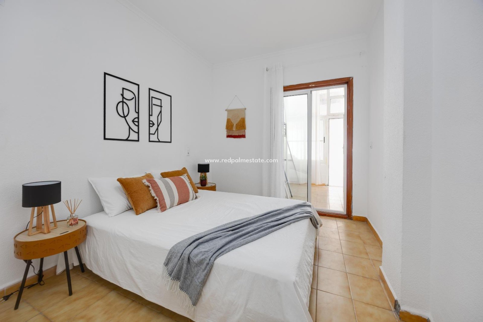 Revente - Appartement -
Torrevieja - Centro Torrevieja