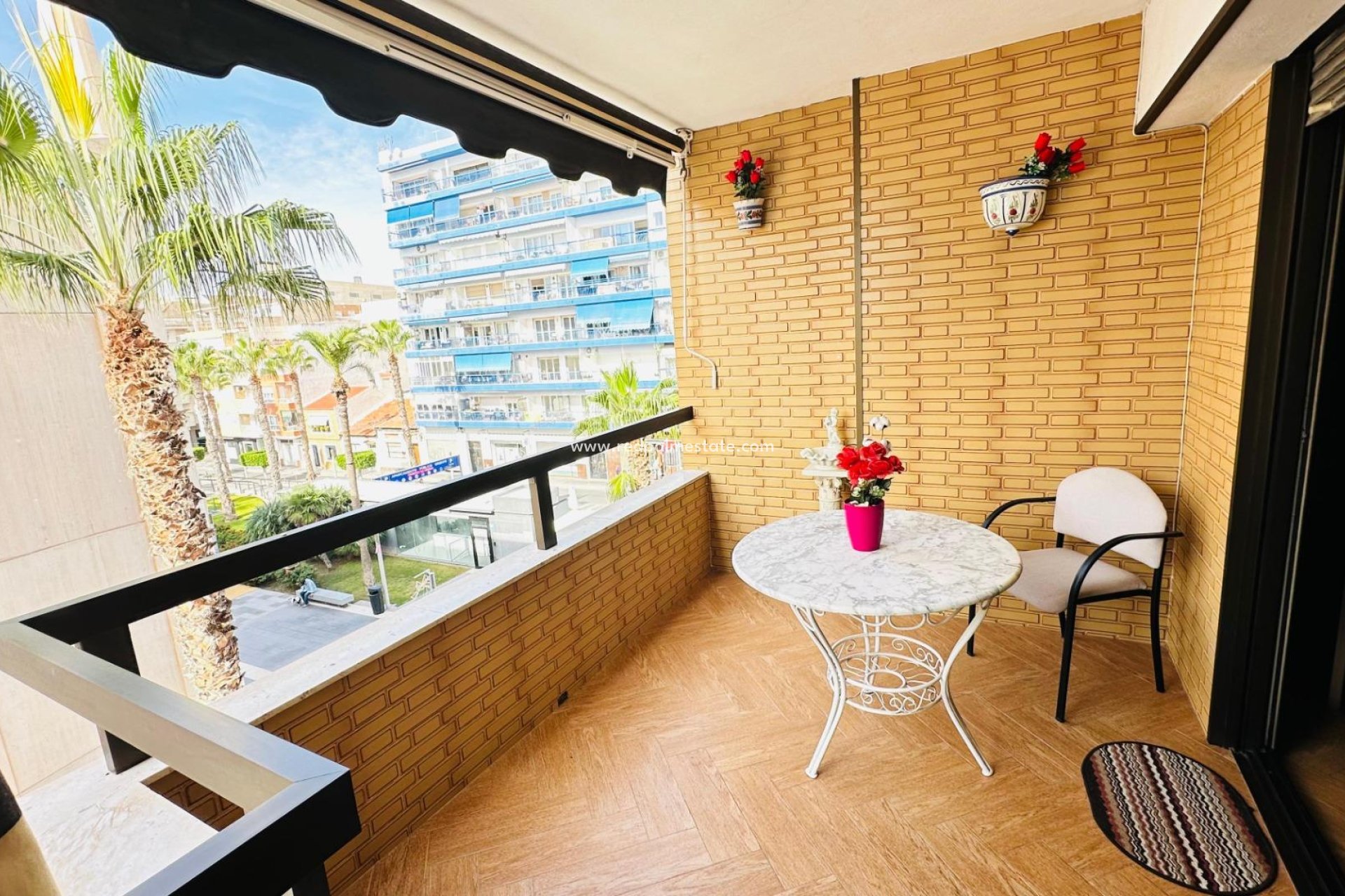 Revente - Appartement -
Torrevieja - Centro Torrevieja