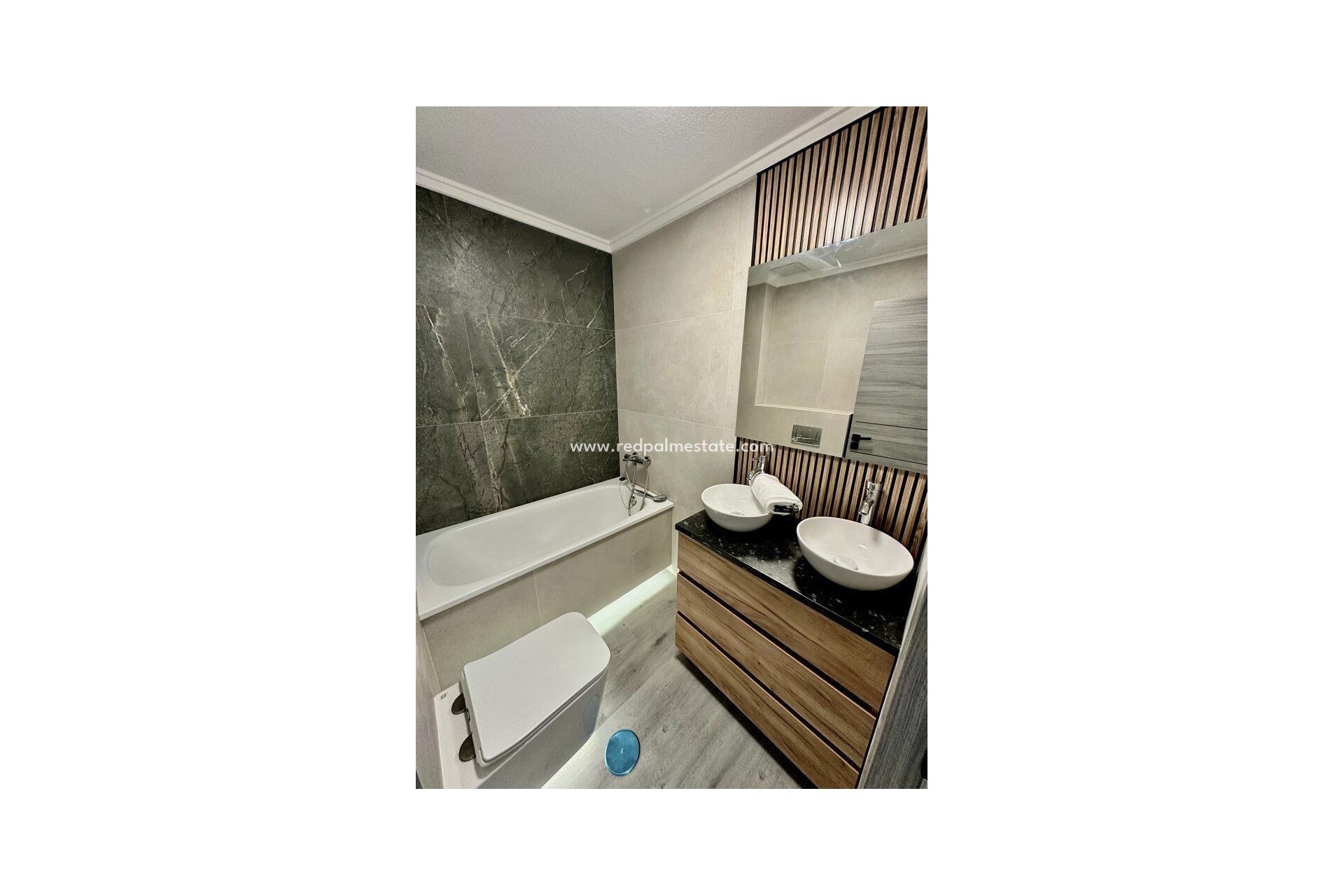 Revente - Appartement -
Torrevieja - Centro Torrevieja