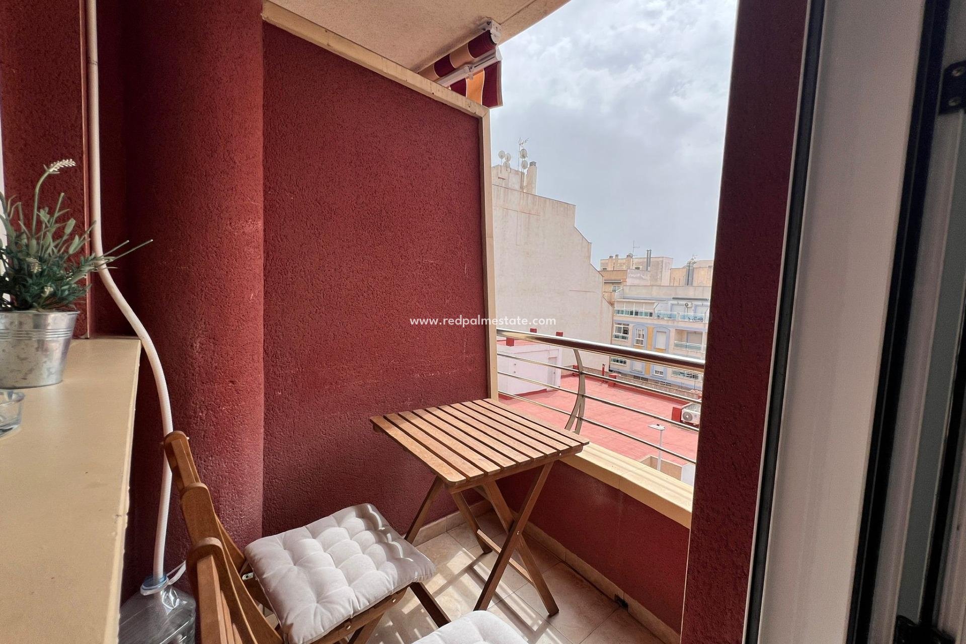 Revente - Appartement -
Torrevieja - Centro Torrevieja