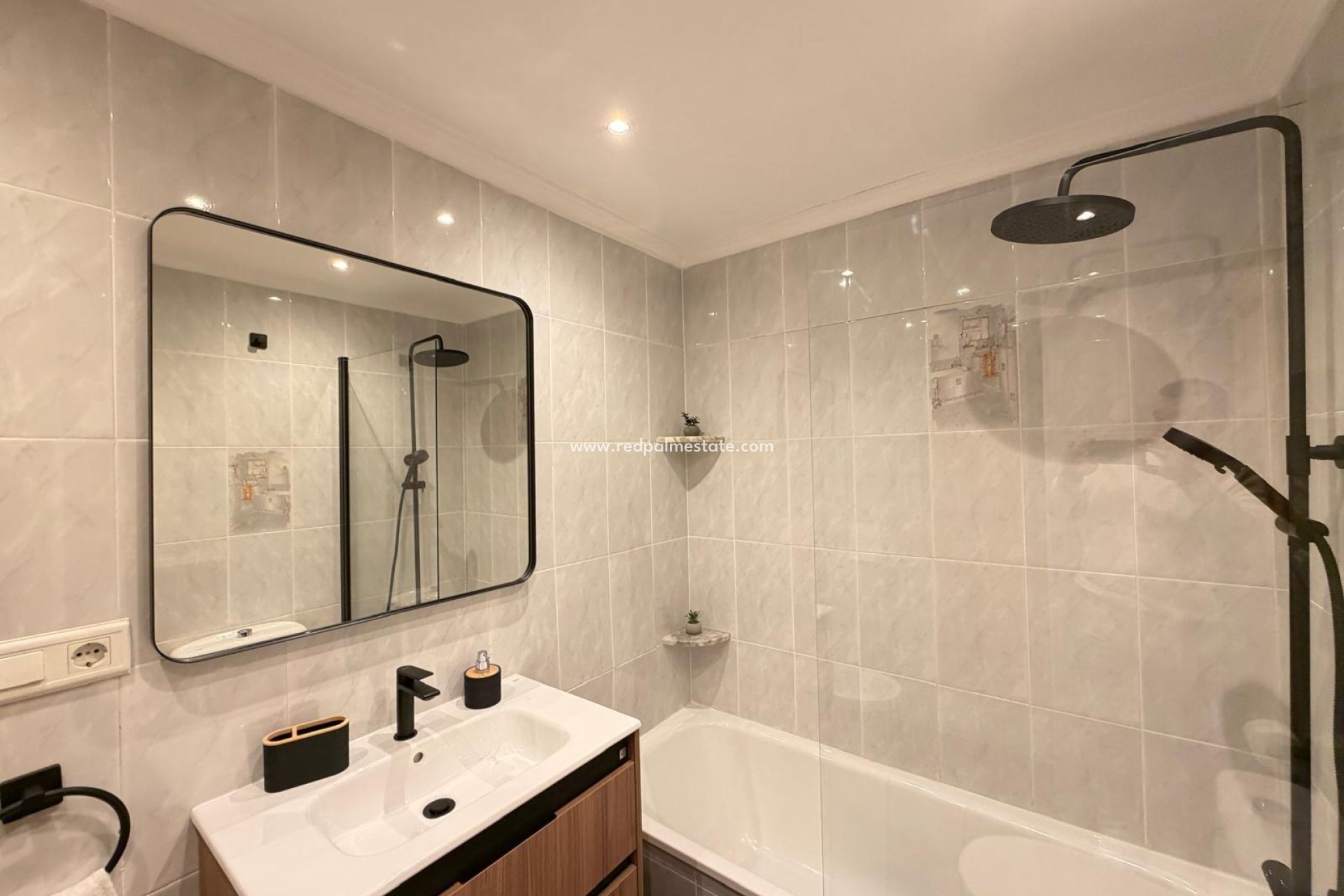 Revente - Appartement -
Torrevieja - Centro Torrevieja