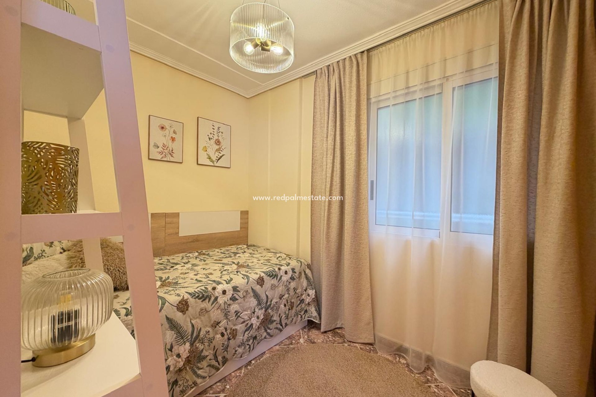 Revente - Appartement -
Torrevieja - Centro Torrevieja