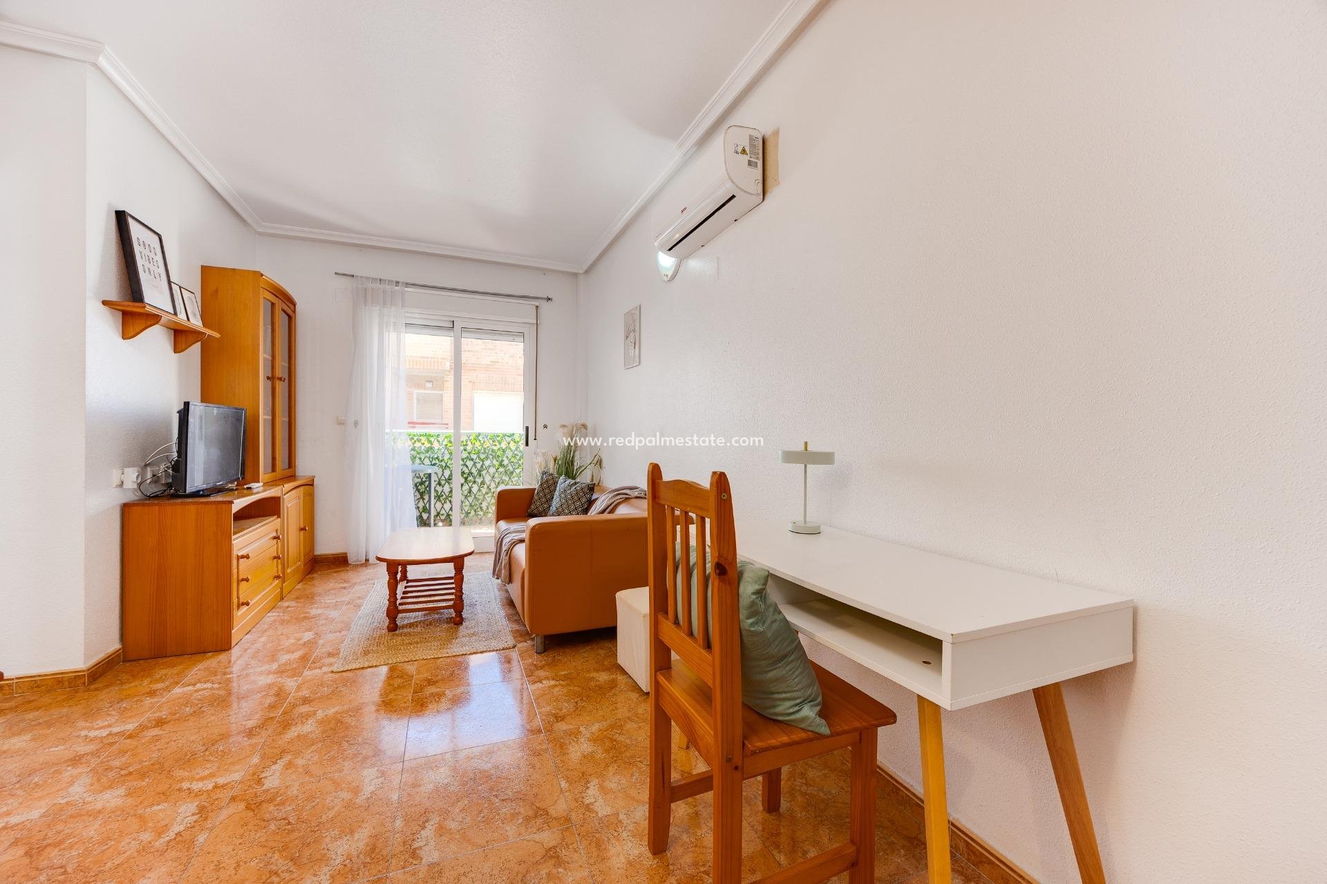 Revente - Appartement -
Torrevieja - Centro Torrevieja