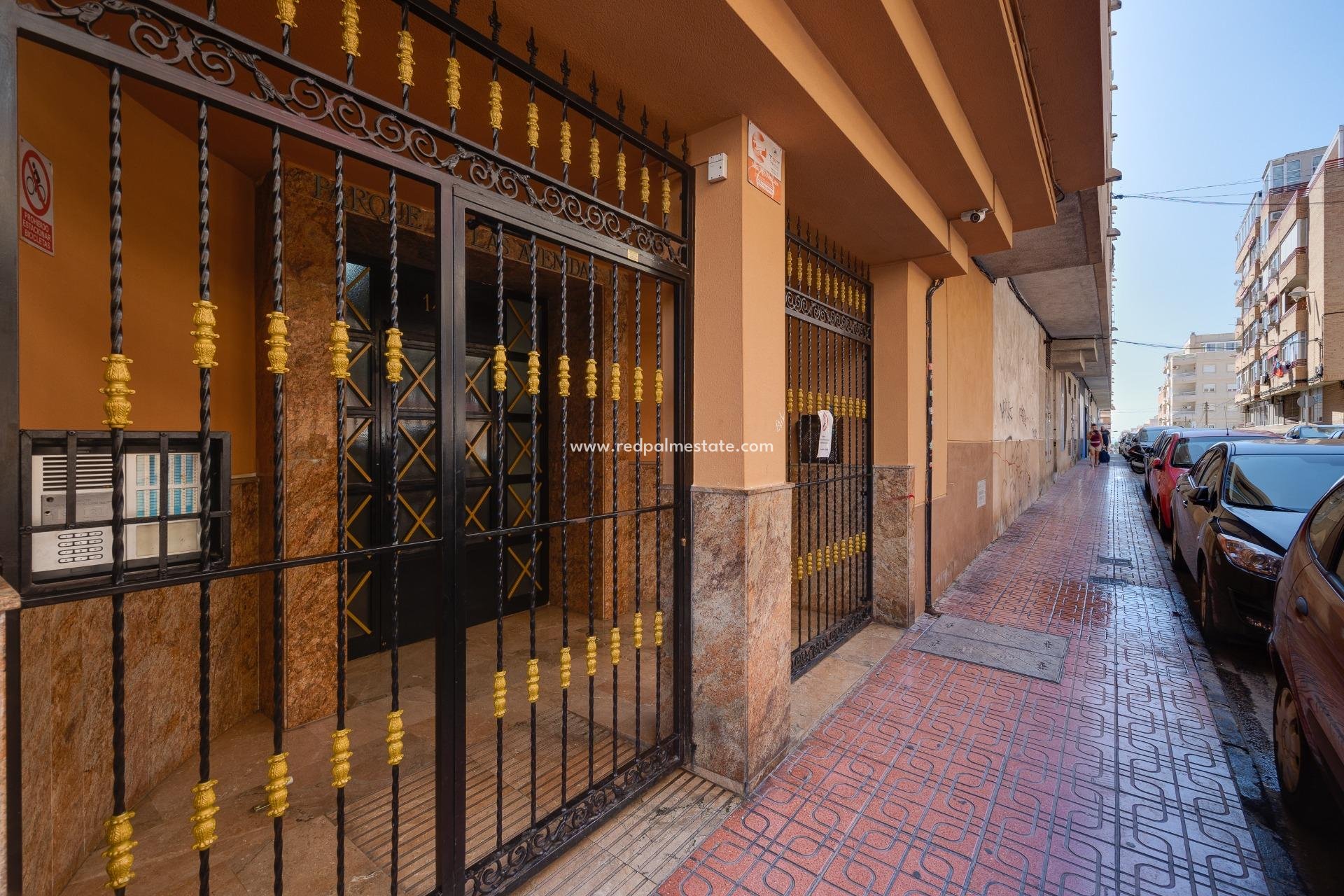Revente - Appartement -
Torrevieja - Centro Torrevieja