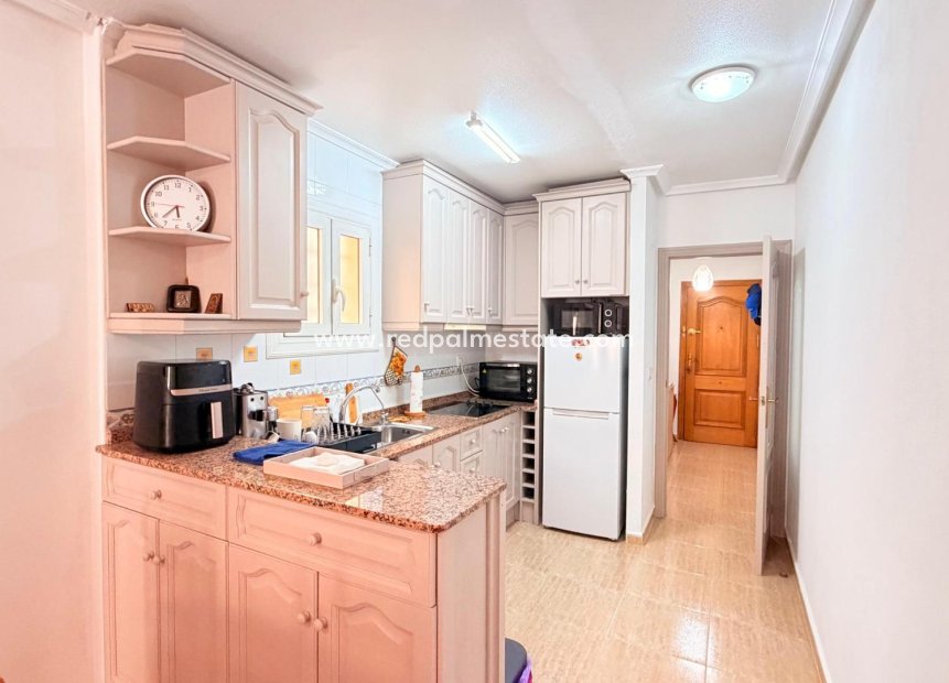 Revente - Appartement -
Torrevieja - Centro Torrevieja