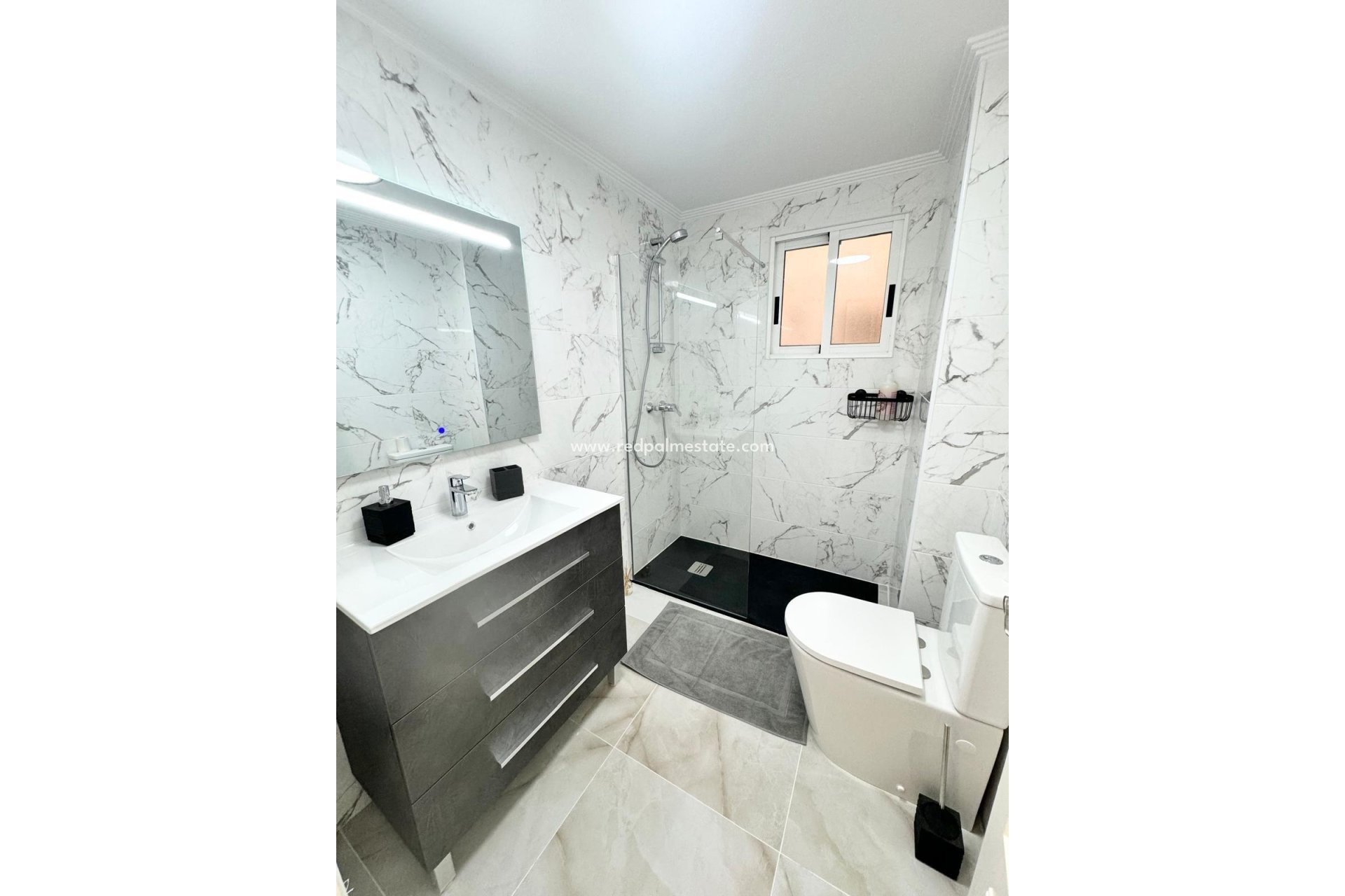 Revente - Appartement -
Torrevieja - Centro Torrevieja