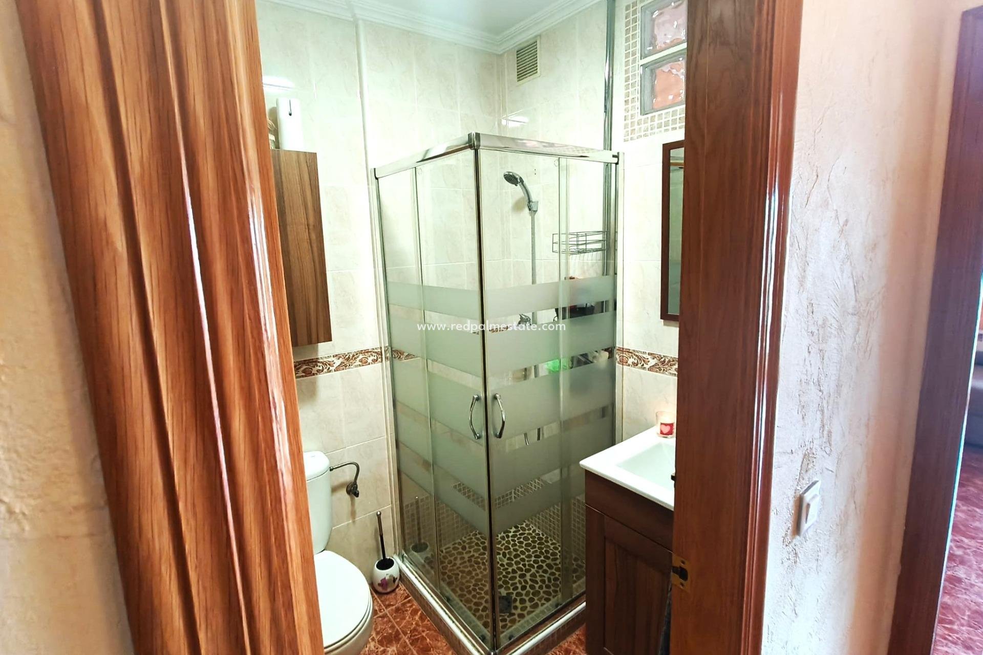 Revente - Appartement -
Torrevieja - Centro Torrevieja