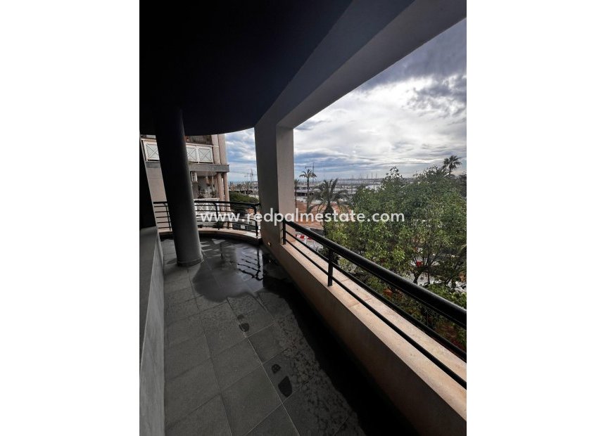 Revente - Appartement -
Torrevieja - Centro Torrevieja