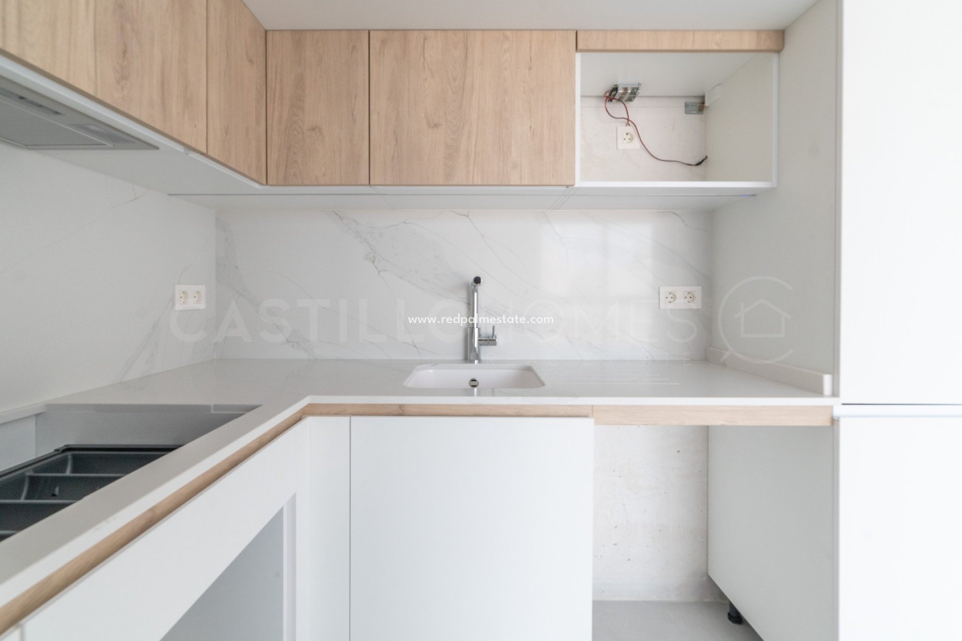 Revente - Appartement -
Torrevieja - Centro Torrevieja