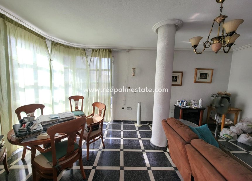 Revente - Appartement -
Torrevieja - Centro Torrevieja