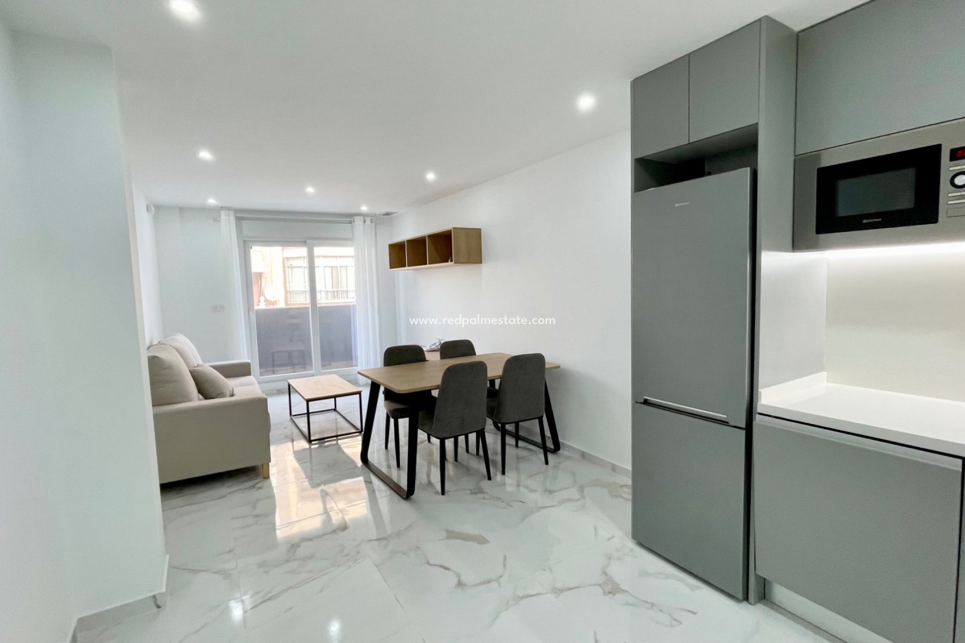 Revente - Appartement -
Torrevieja - Centro Torrevieja