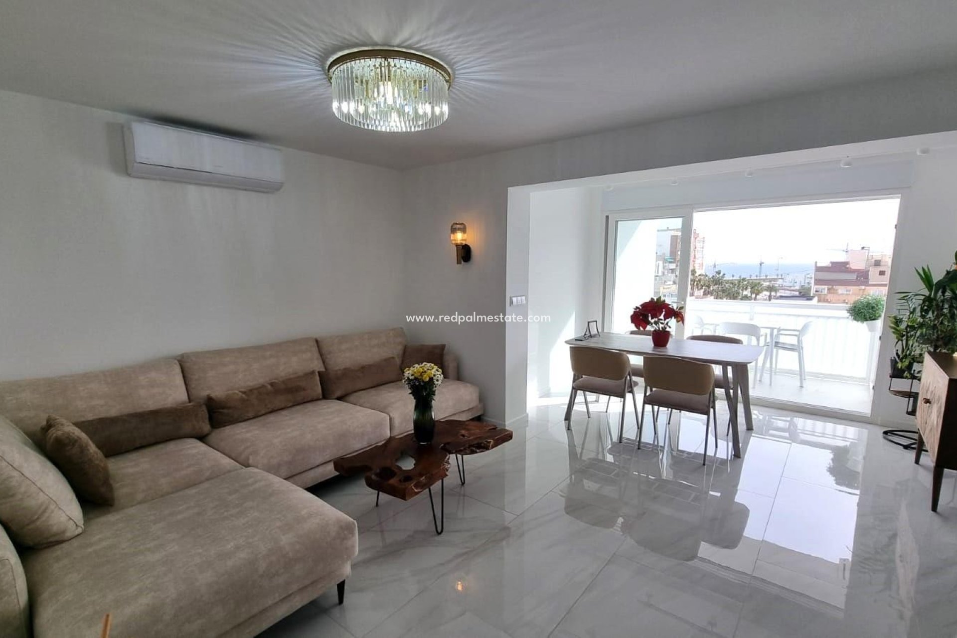 Revente - Appartement -
Torrevieja - Centro Torrevieja