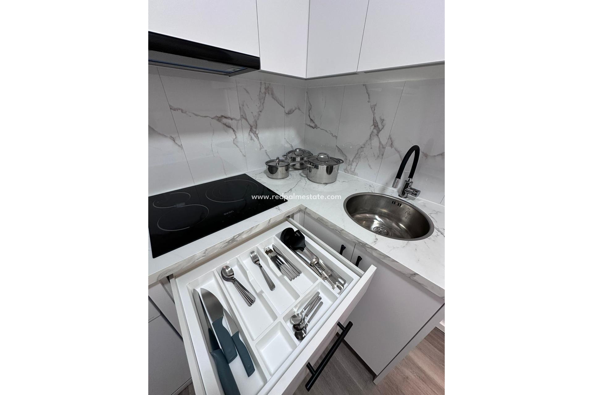 Revente - Appartement -
Torrevieja - Centro Torrevieja