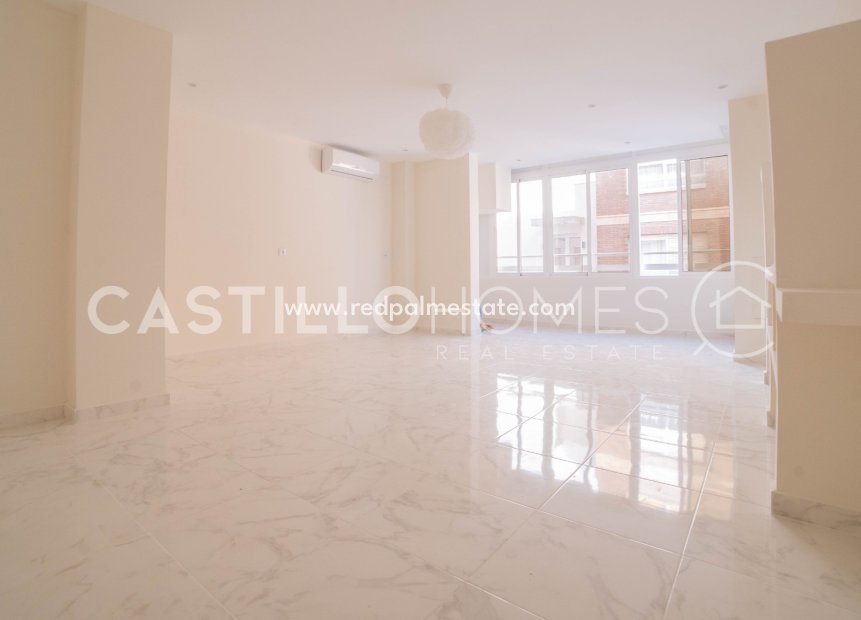 Revente - Appartement -
Torrevieja - Centro Torrevieja