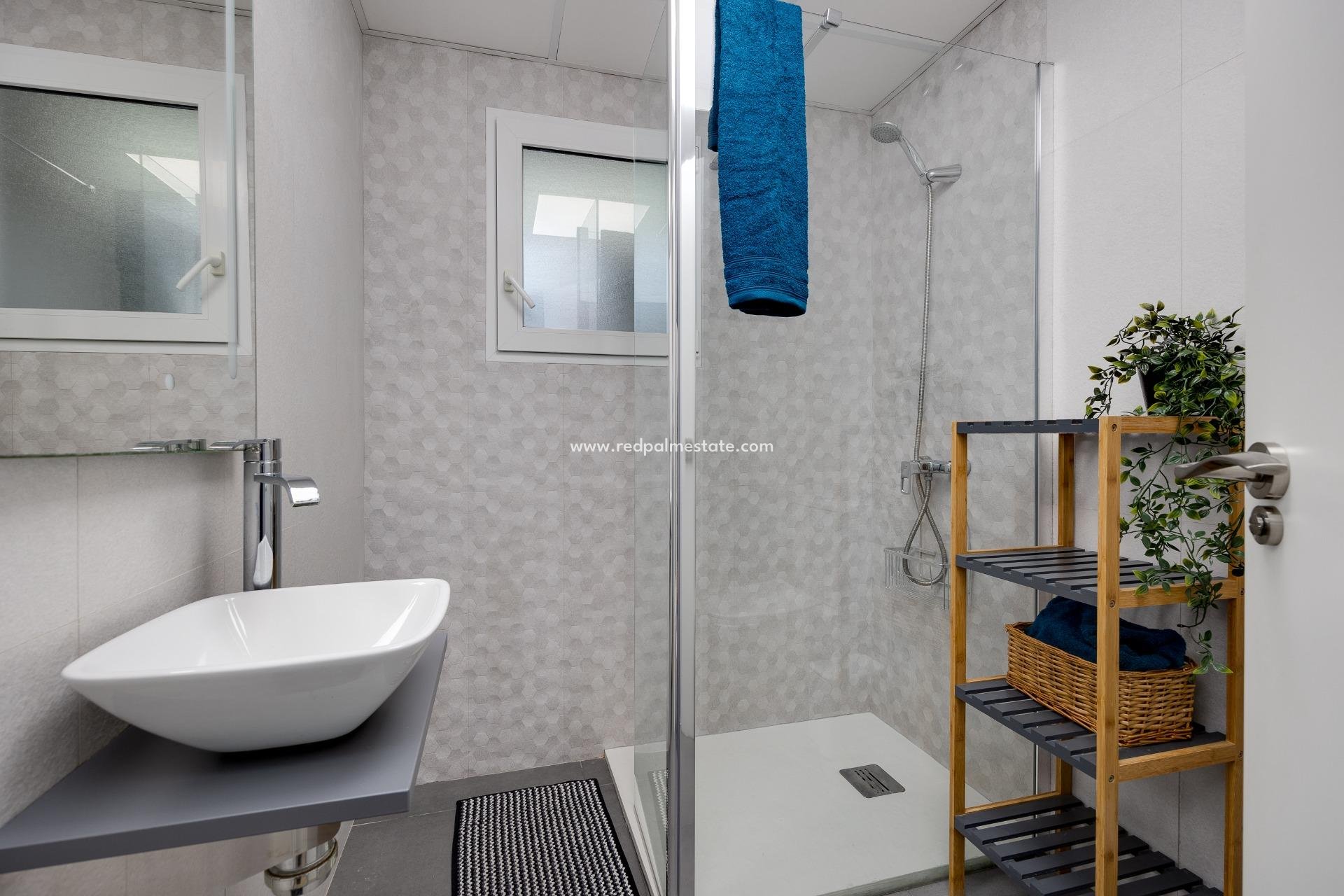 Revente - Appartement -
Torrevieja - Centro Torrevieja