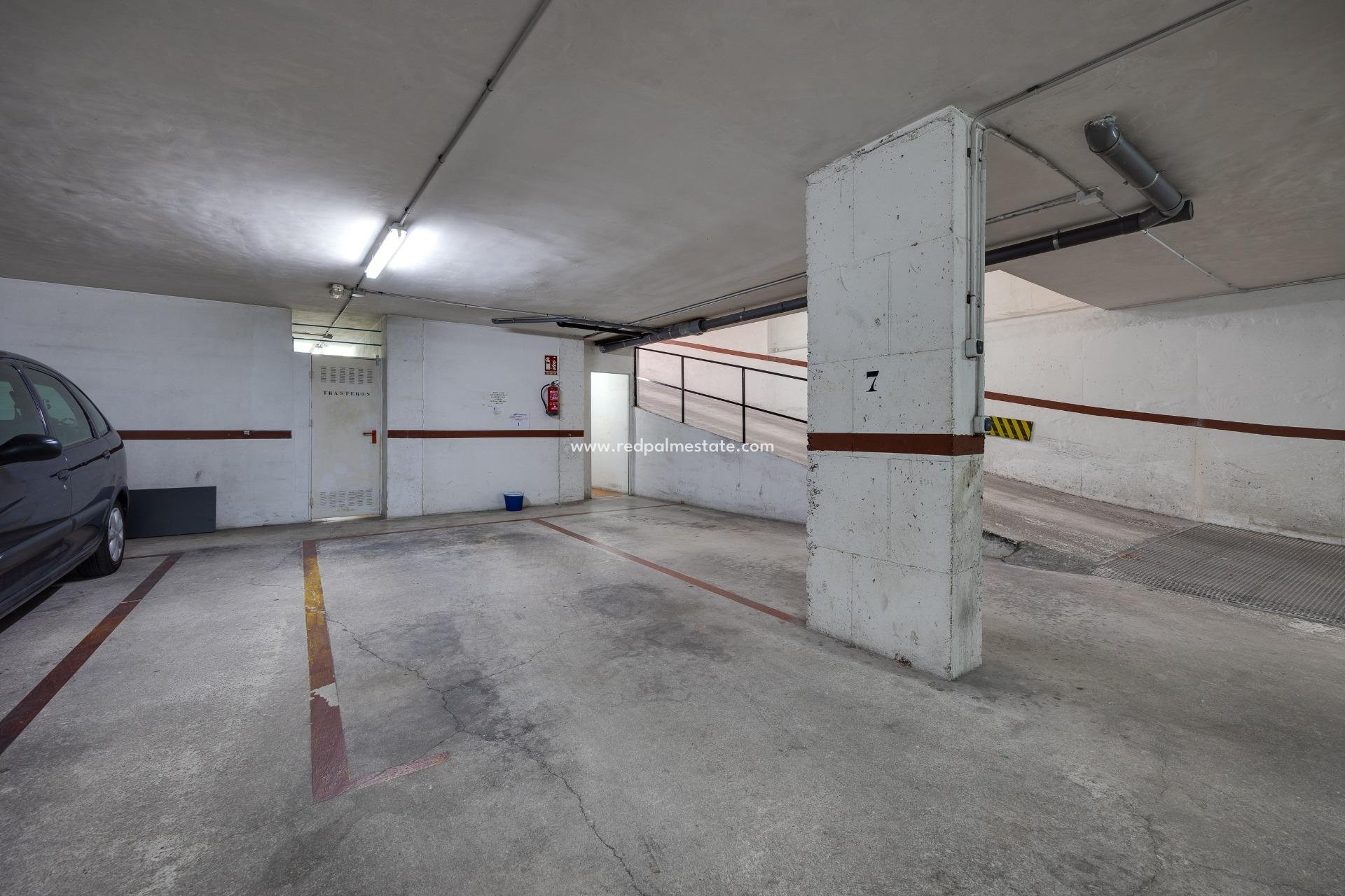 Revente - Appartement -
Torrevieja - Centro Torrevieja