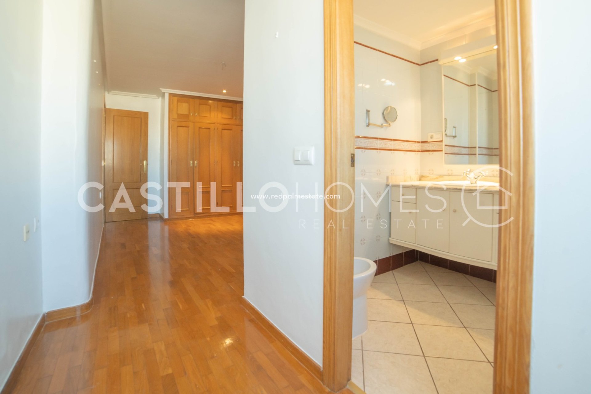 Revente - Appartement -
Torrevieja - Centro Torrevieja