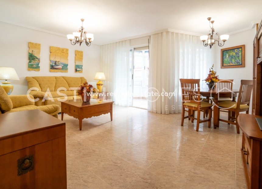 Revente - Appartement -
Torrevieja - Centro Torrevieja