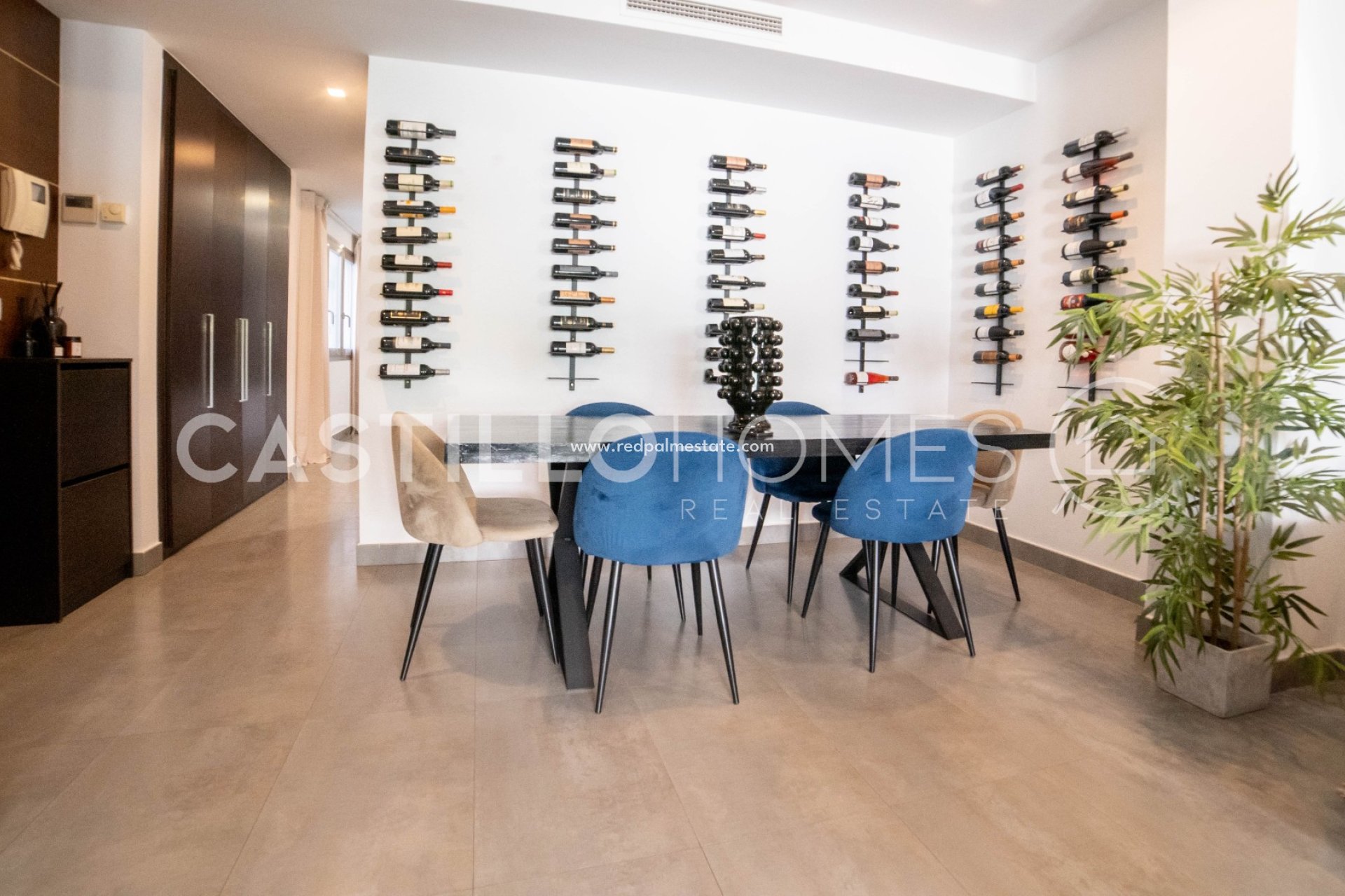 Revente - Appartement -
Torrevieja - Centro Torrevieja