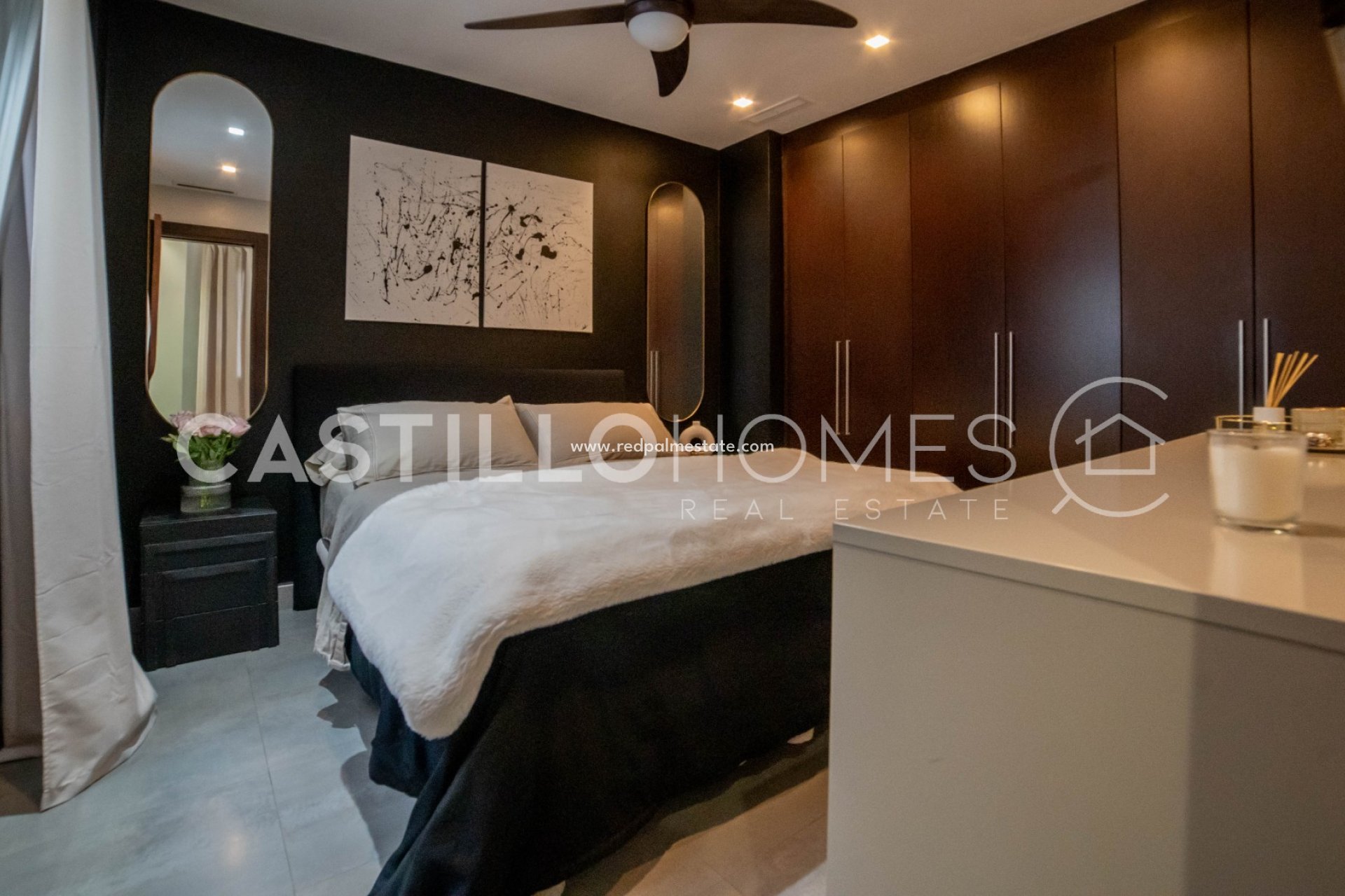 Revente - Appartement -
Torrevieja - Centro Torrevieja