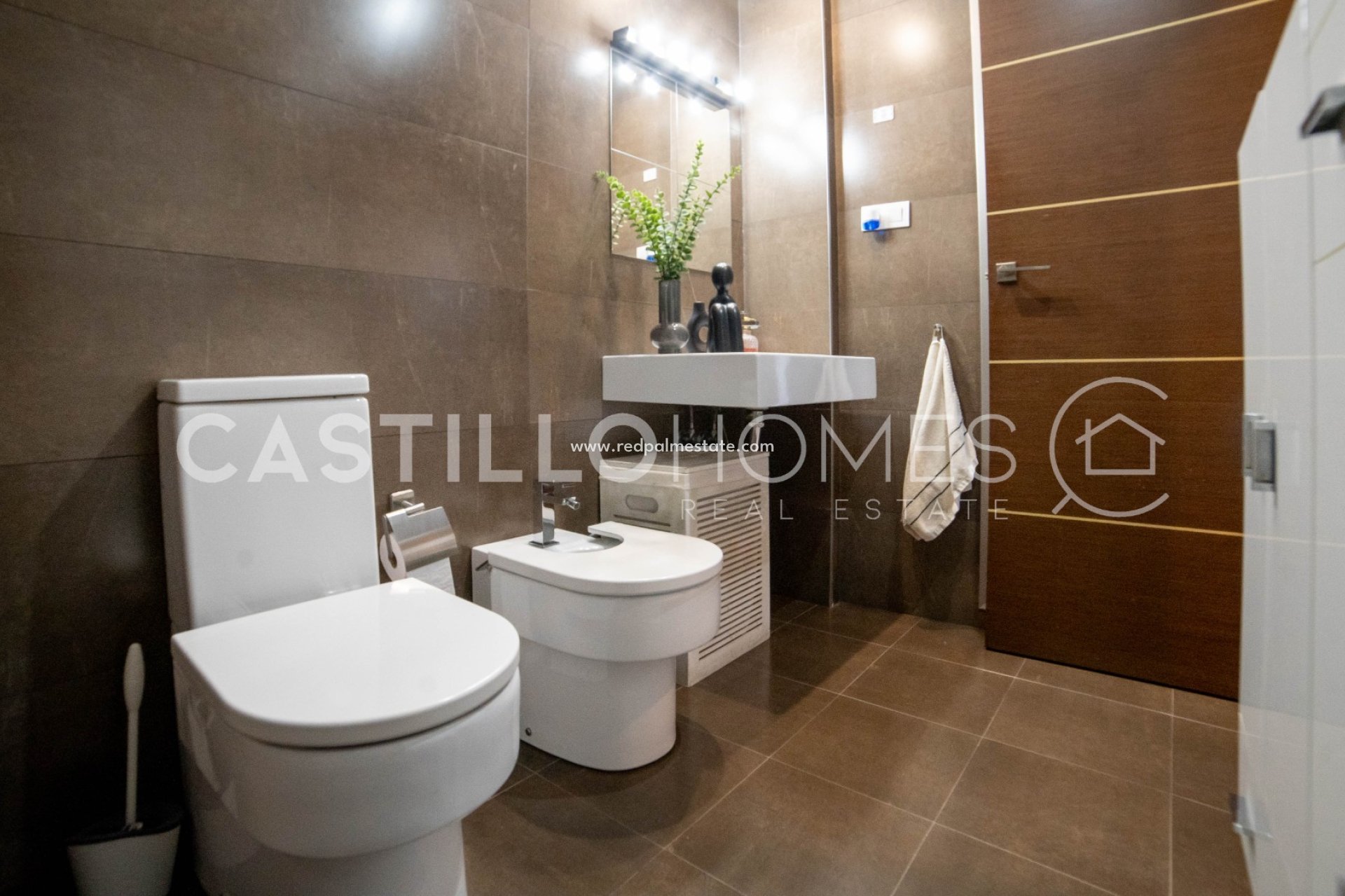 Revente - Appartement -
Torrevieja - Centro Torrevieja