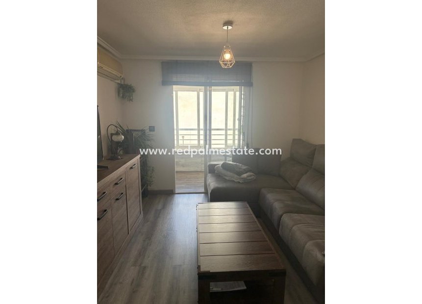 Revente - Appartement -
Torrevieja - Centro Torrevieja
