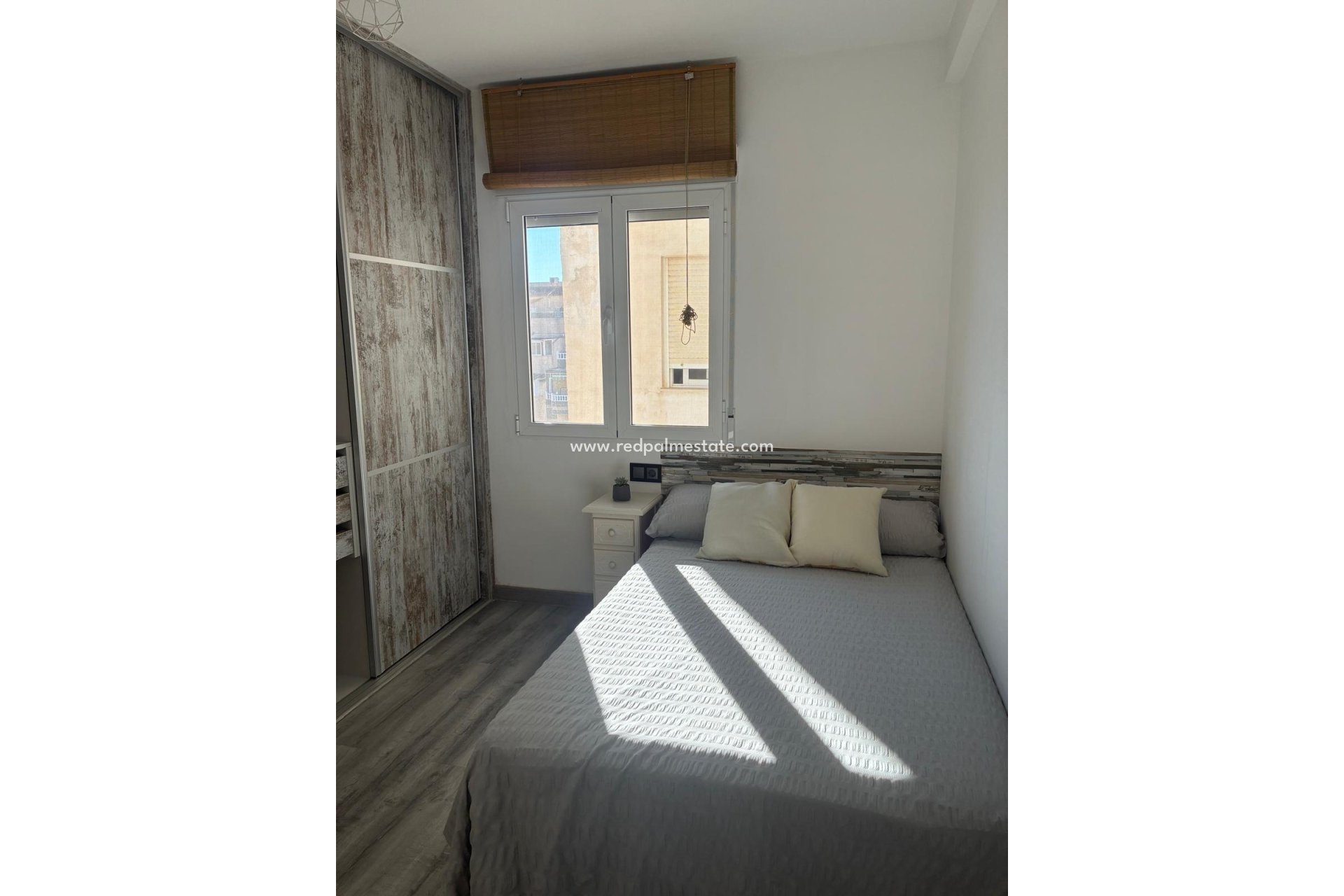 Revente - Appartement -
Torrevieja - Centro Torrevieja