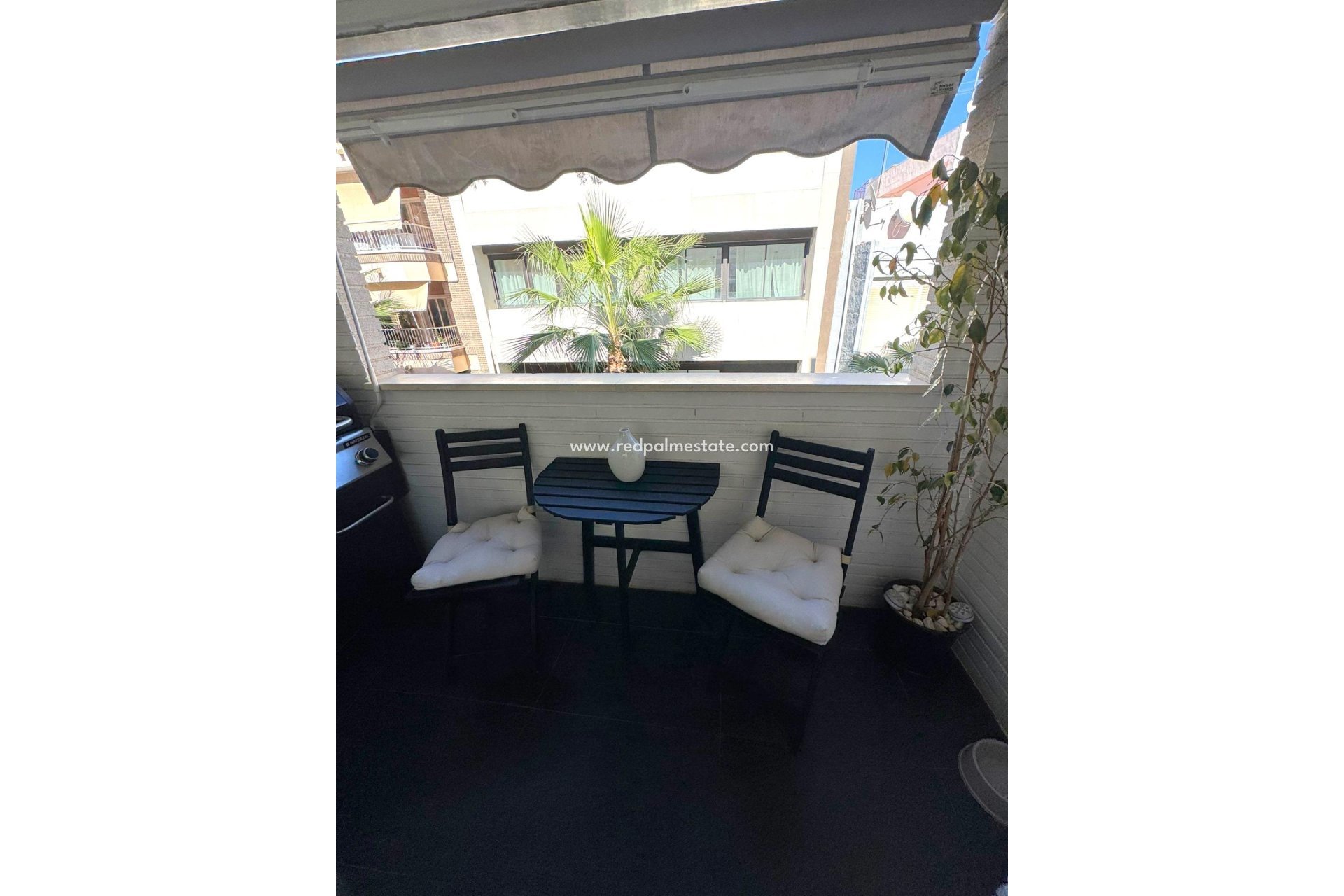 Revente - Appartement -
Torrevieja - Centro Torrevieja