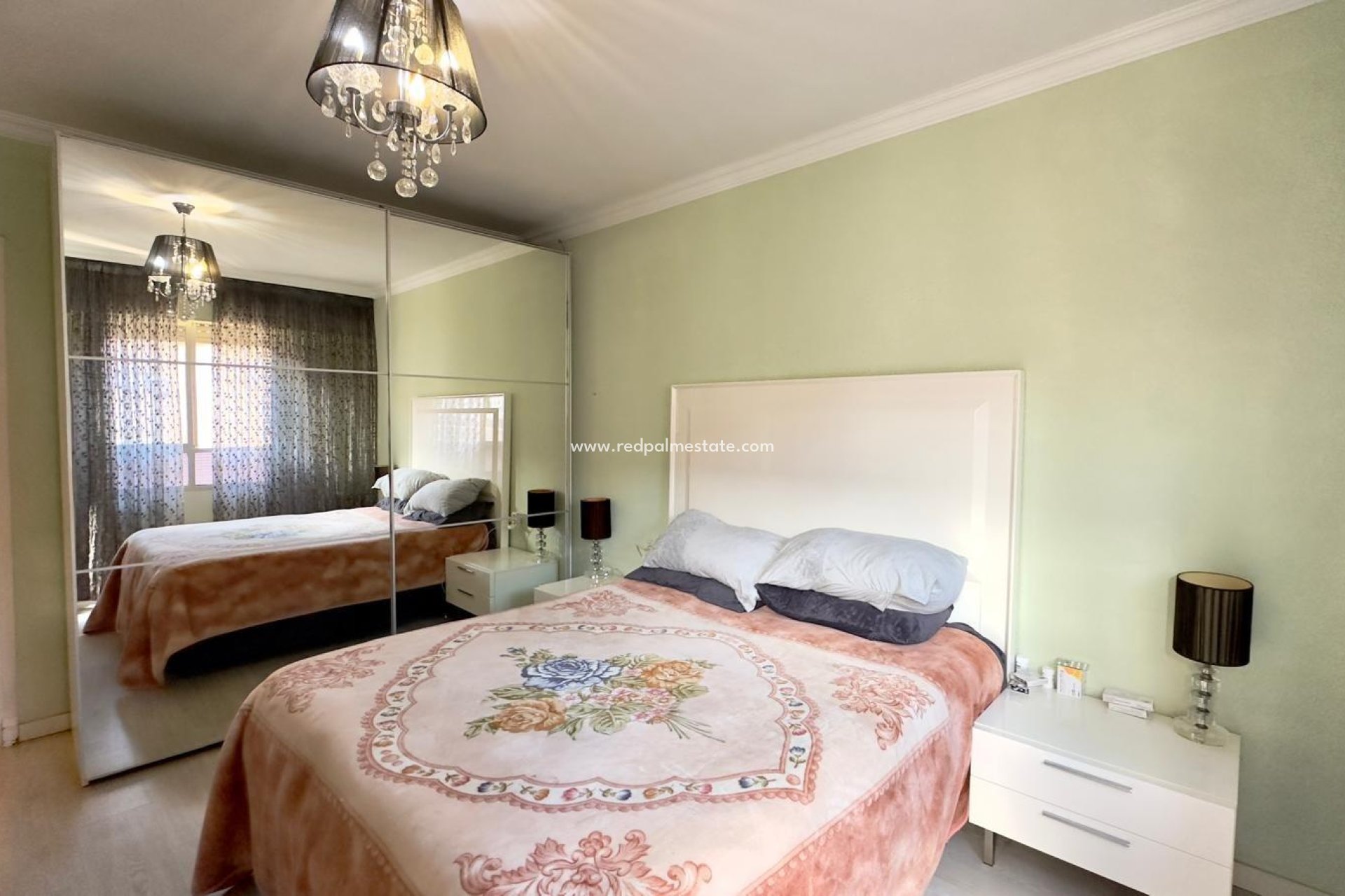 Revente - Appartement -
Torrevieja - Centro Torrevieja