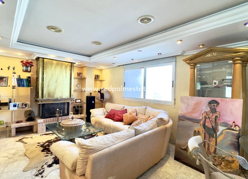 Revente - Appartement -
Torrevieja - Centro Torrevieja