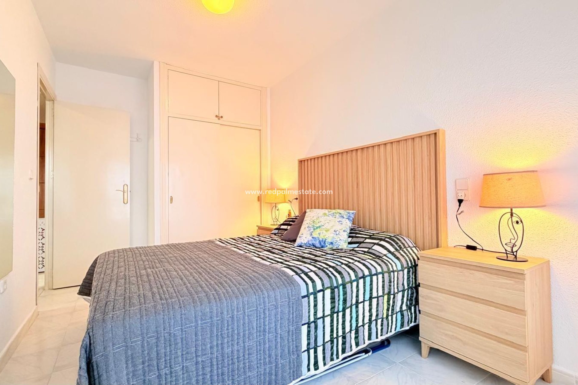 Revente - Appartement -
Torrevieja - Centro Torrevieja