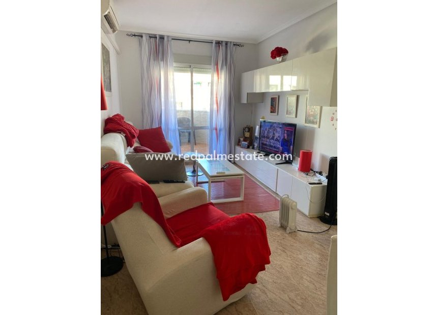 Revente - Appartement -
Torrevieja - Centro Torrevieja