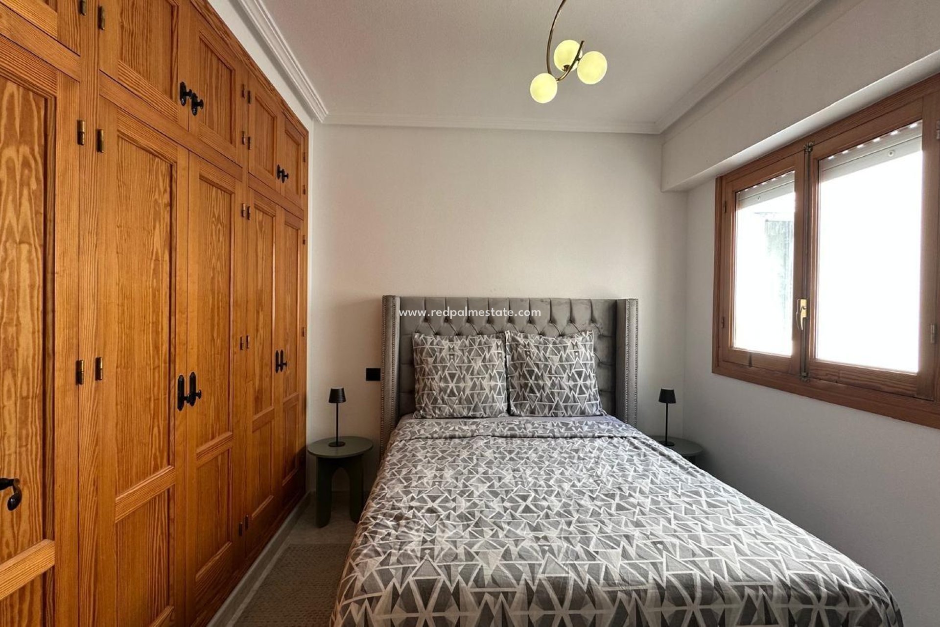 Revente - Appartement -
Torrevieja - Centro Torrevieja