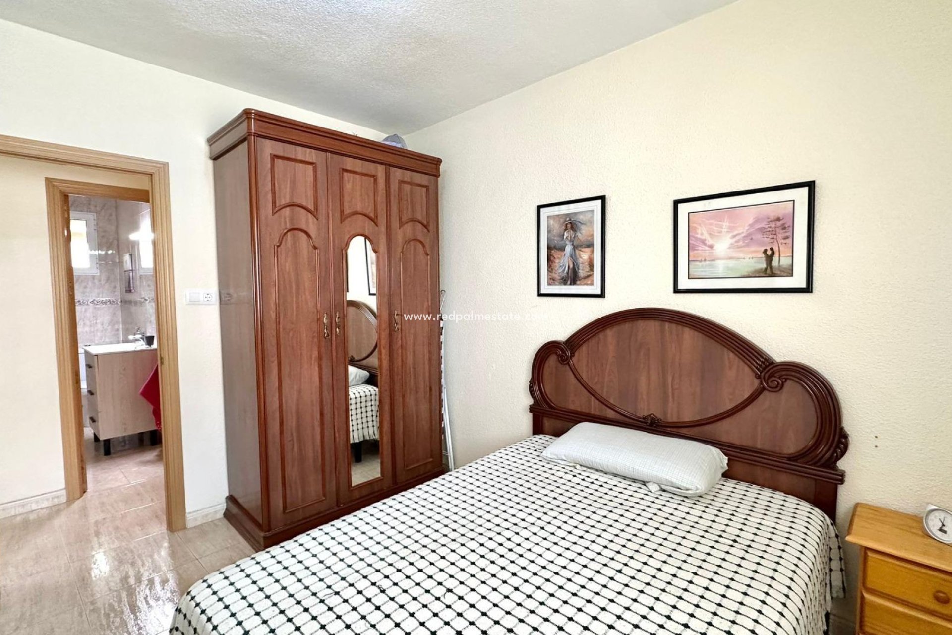 Revente - Appartement -
Torrevieja - Centro Torrevieja