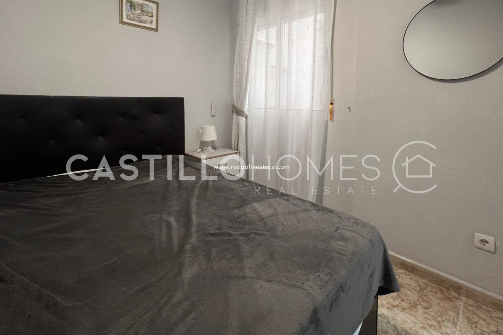 Revente - Appartement -
Torrevieja - Centro Torrevieja