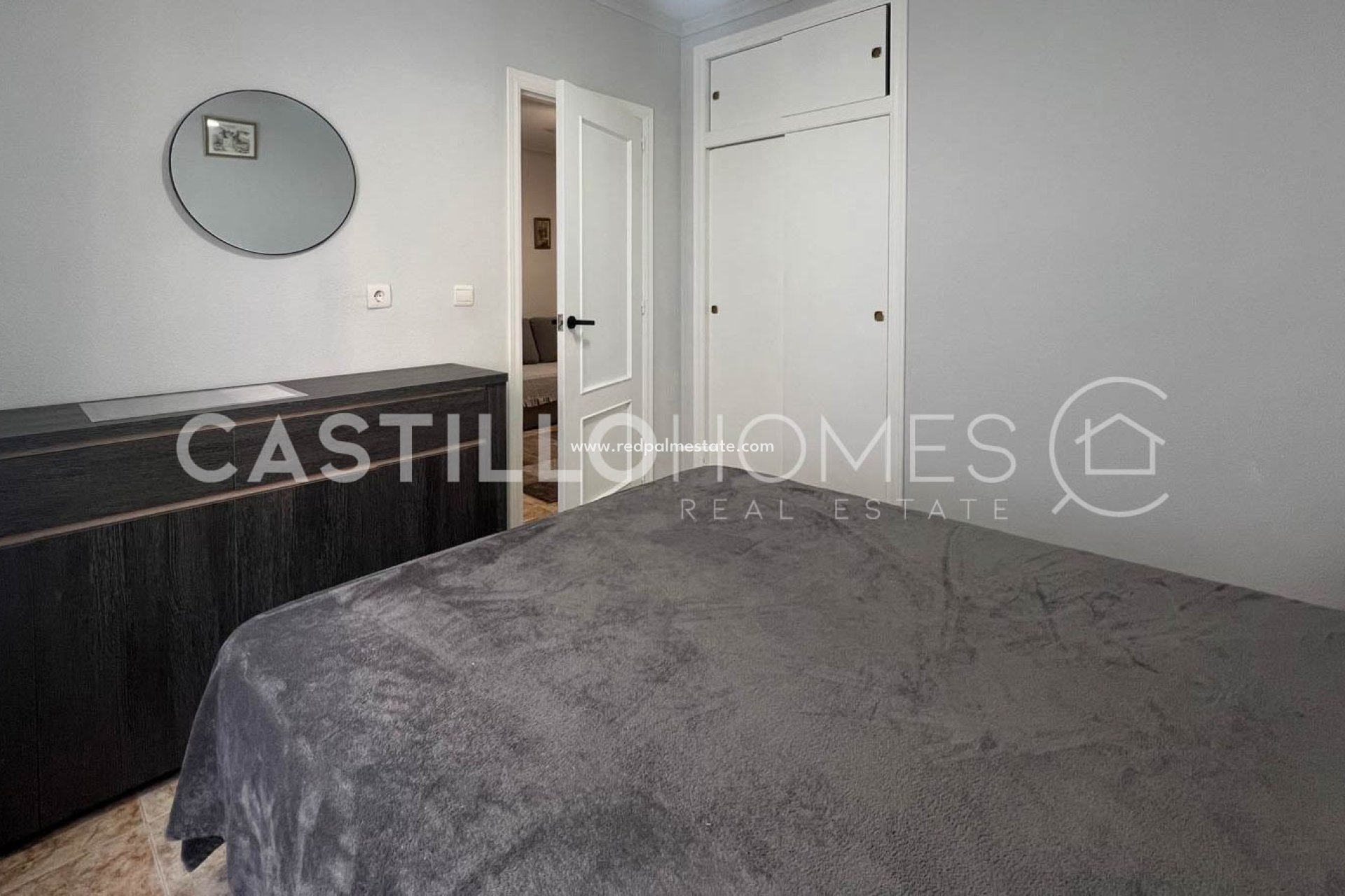 Revente - Appartement -
Torrevieja - Centro Torrevieja