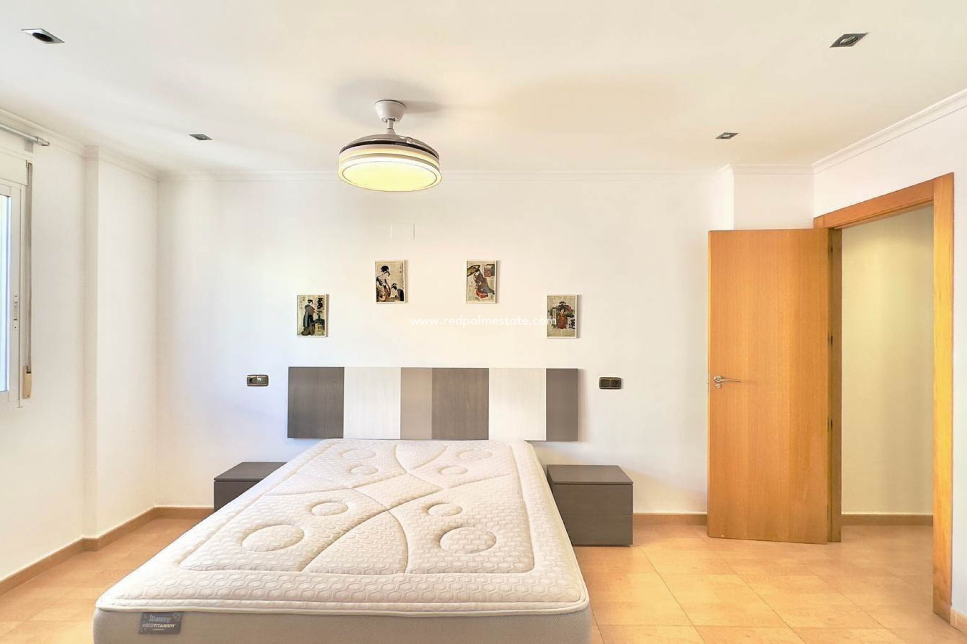 Revente - Appartement -
Torrevieja - Centro Torrevieja