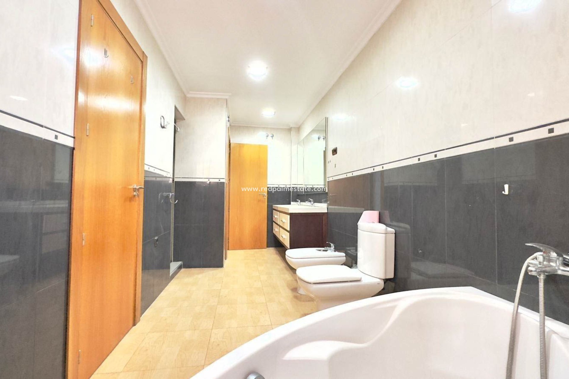 Revente - Appartement -
Torrevieja - Centro Torrevieja