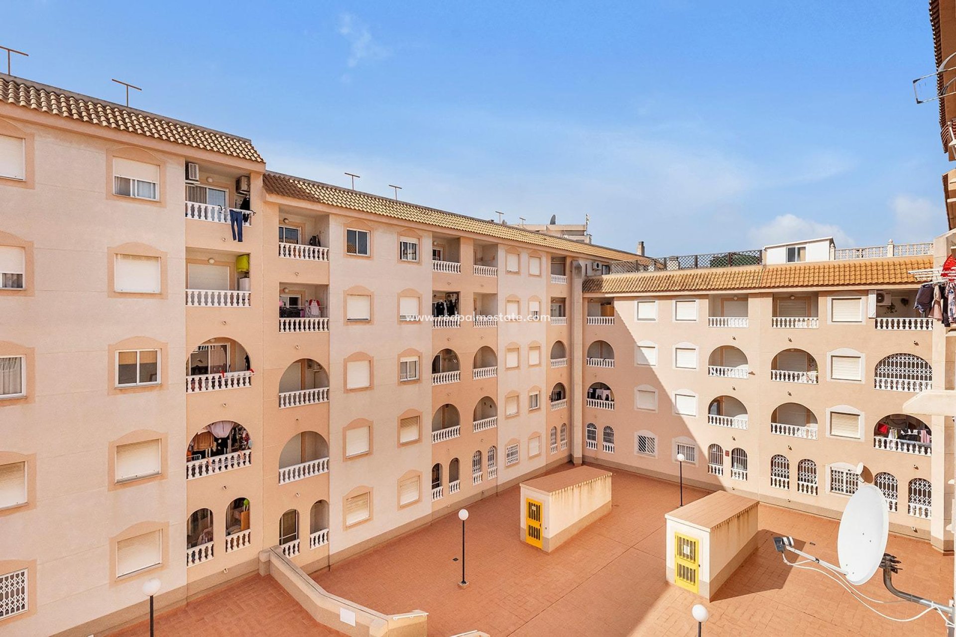 Revente - Appartement -
Torrevieja - Centro Torrevieja
