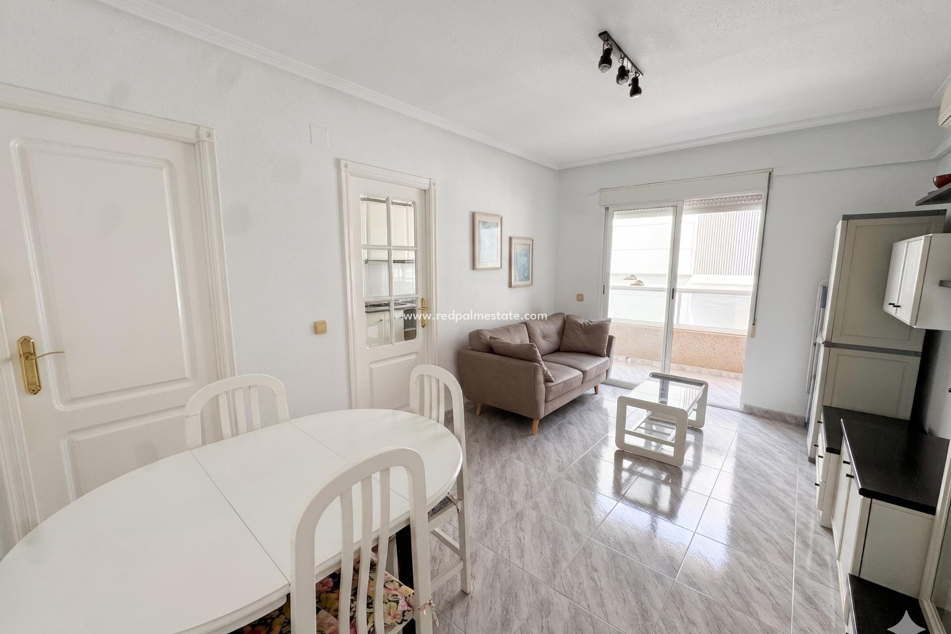 Revente - Appartement -
Torrevieja - Centro Torrevieja
