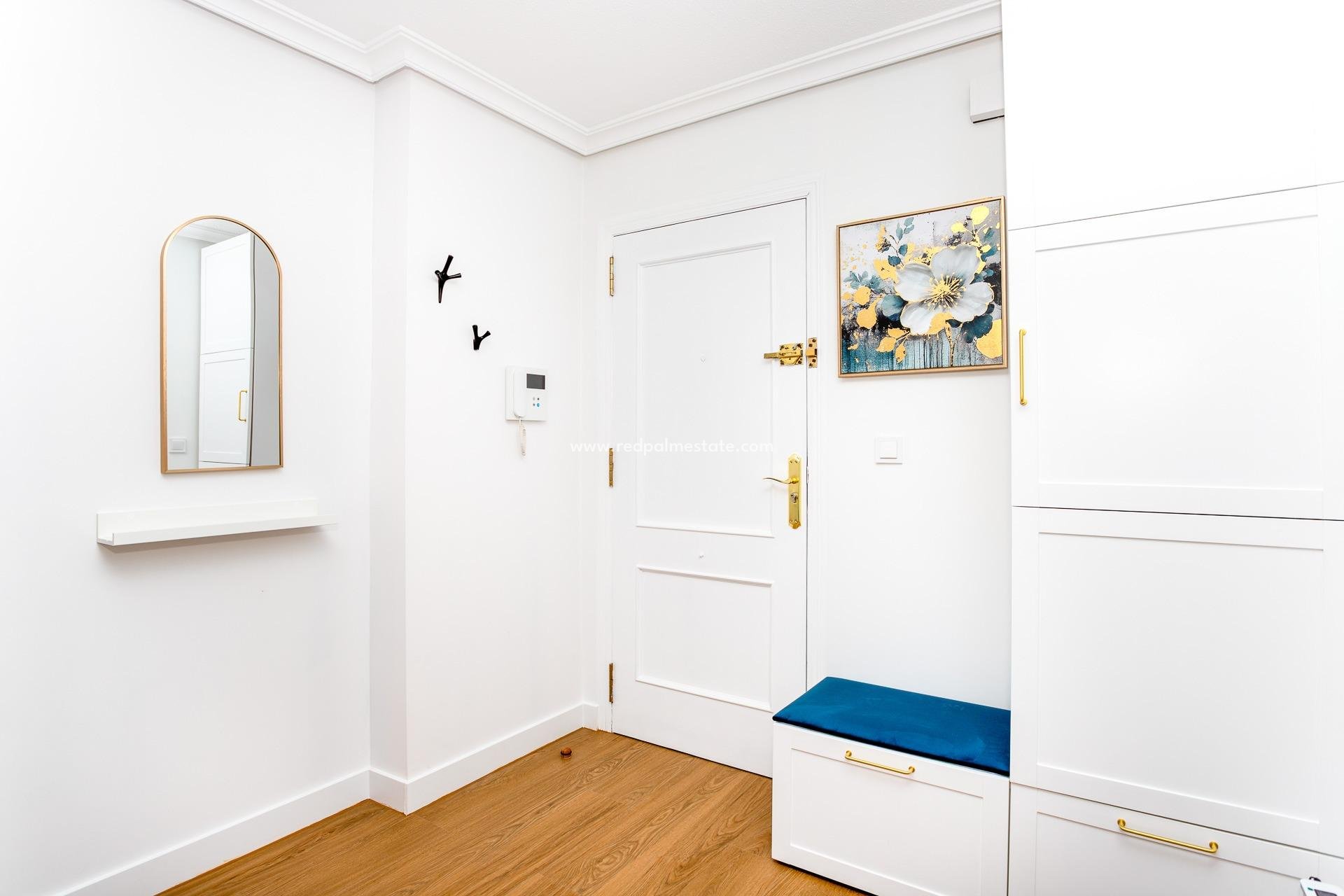 Revente - Appartement -
Torrevieja - Centro Torrevieja