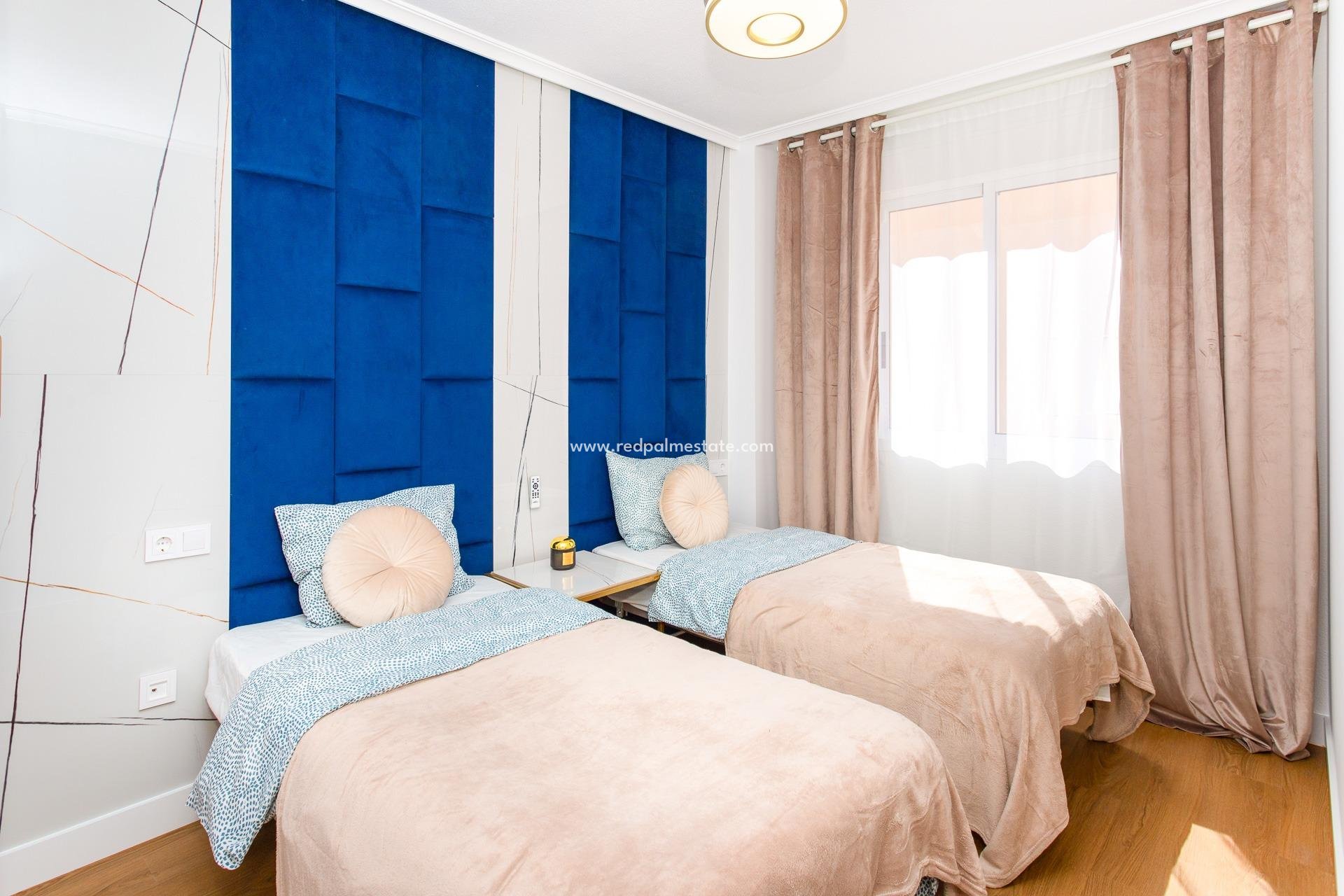 Revente - Appartement -
Torrevieja - Centro Torrevieja